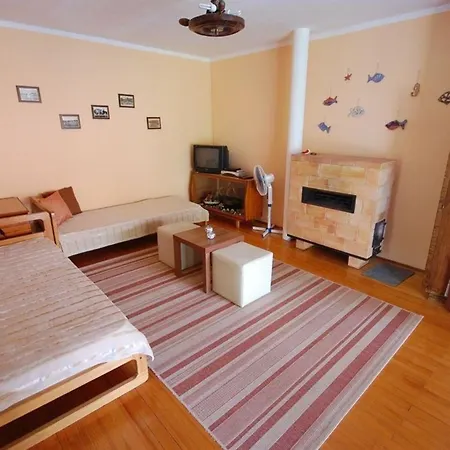 Apartment Fuer 4 Personen Ca 40 Qm In Njivice, Kvarner Bucht Krk
